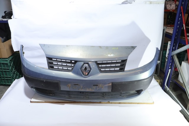 RENAULT 7701474769 Parachoques delantero  disponible Valladolid