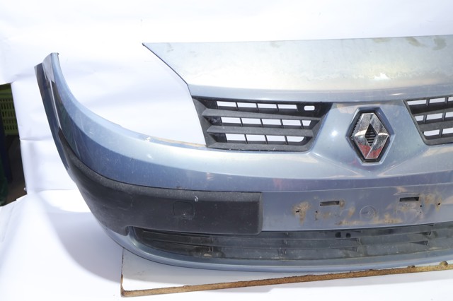 RENAULT 7701474769 Parachoques delantero  disponible Valladolid