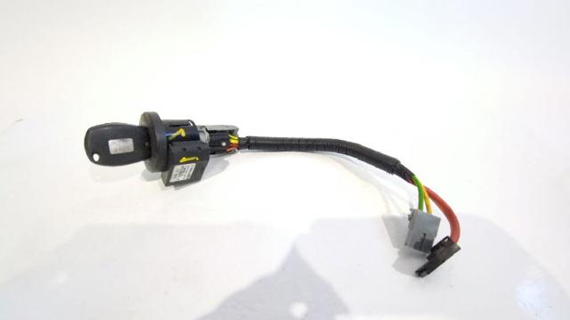 7701475696 Renault (RVI)