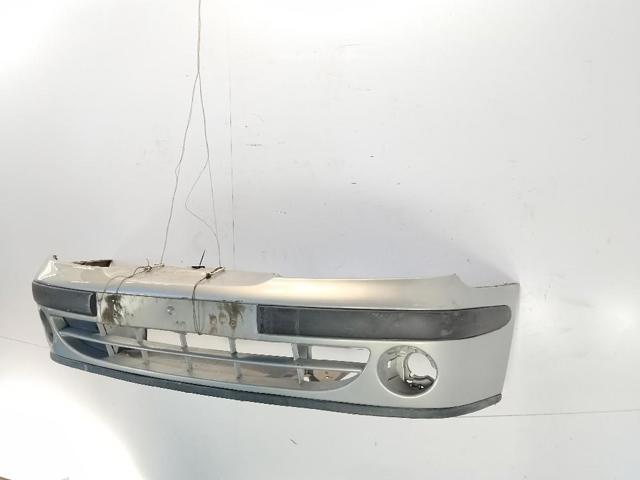 7701476533 RENAULT Paragolpes  en stock Gandía