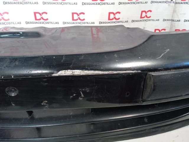 7701476533 RENAULT Parachoques delantero  comprar en Oviedo