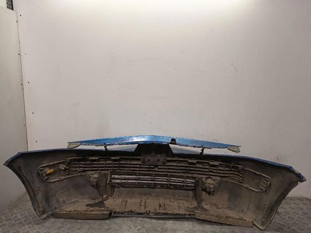 7701476533 RENAULT Parachoques delantero  disponible Vigo