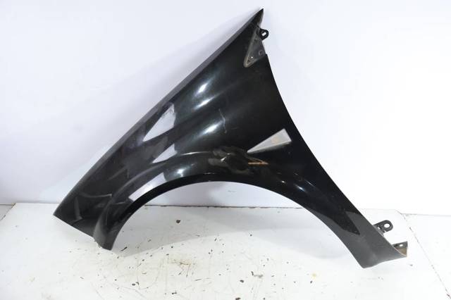 RENAULT 7701477186 Aleta delantera izquierda  en stock Terrassa