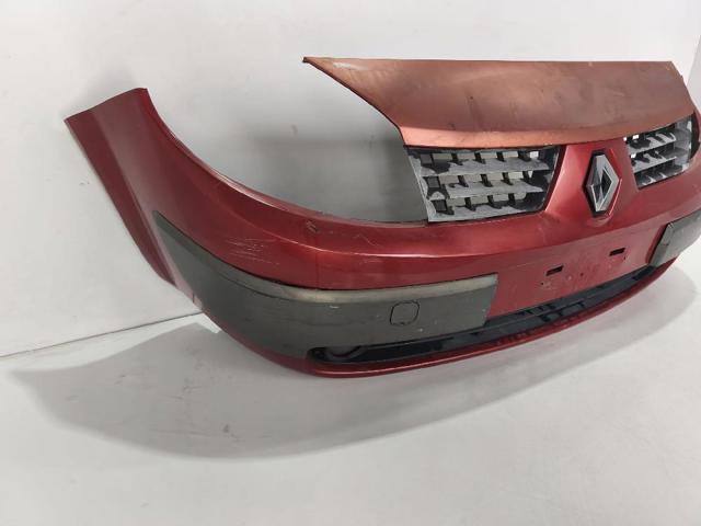 7701477299 RENAULT Parachoques delantero  disponible Vigo