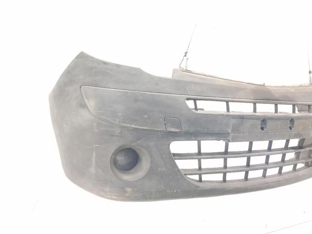 7701478128 Parachoques delantero  disponible Utrera
