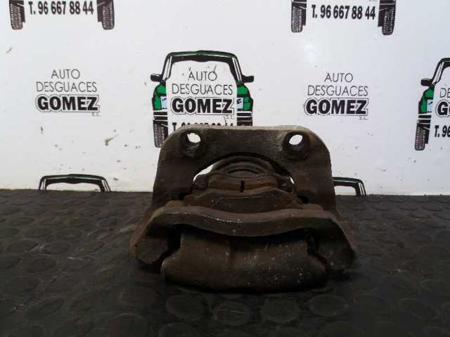 7701499302 Pinza de freno delantera derecha  disponible Málaga