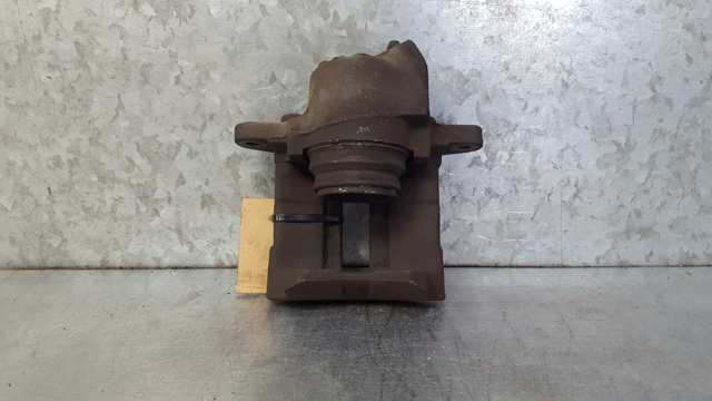 RENAULT 7701499302 Pinza de freno delantera derecha  en stock Terrassa