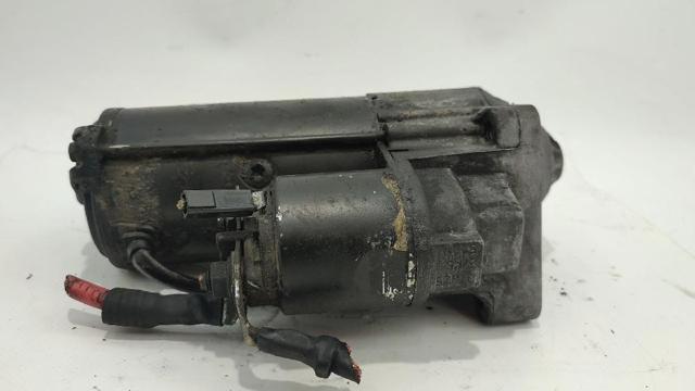 7701499601 Motor de arranque  disponible Utrera