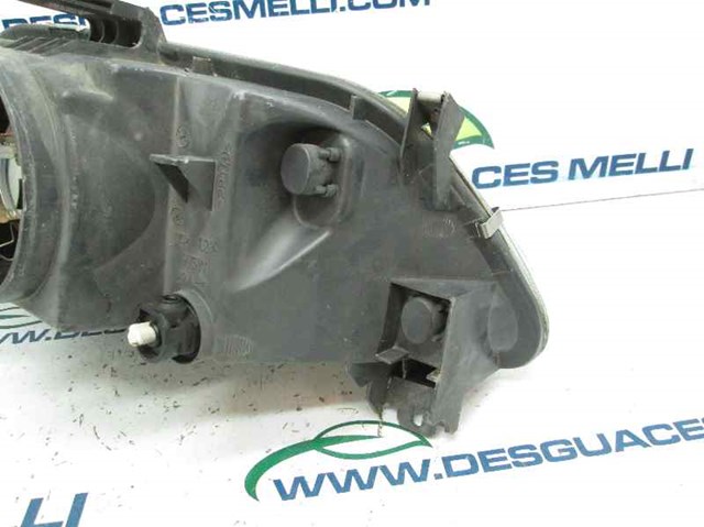 7701672734 RENAULT Faro izquierdo  en stock Córdoba