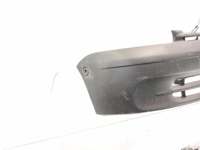 7701694499 RENAULT Parachoques delantero  comprar en Oviedo