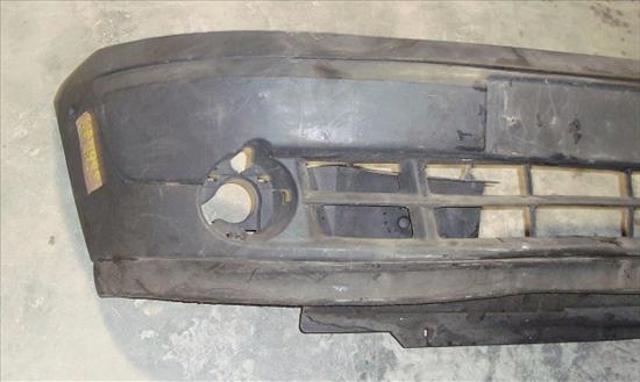 7701694499 RENAULT Parachoques delantero  comprar en Oviedo