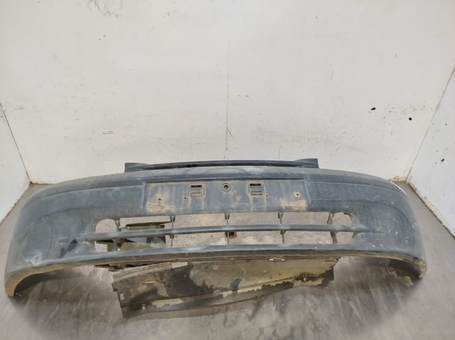 Parachoques delantero Renault Kangoo  desde 117,61 €