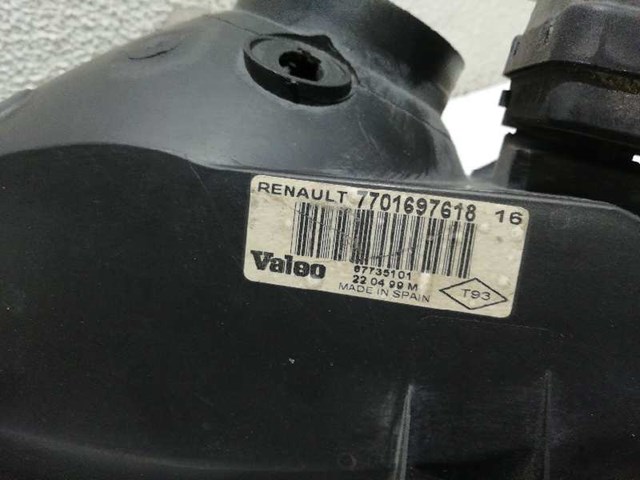 7701697618 RENAULT Faro derecho  en stock Córdoba