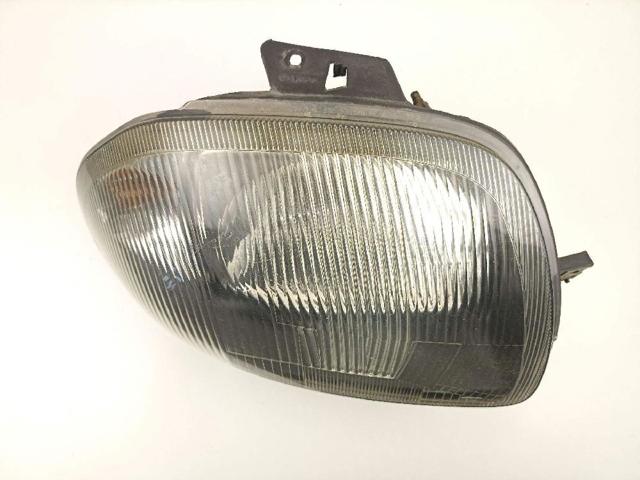 7701697618 Faro derecho  disponible Burgos