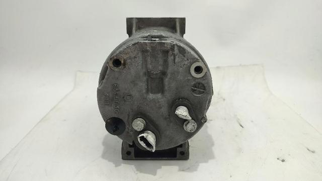 RENAULT 7711134454 Compresor de aire acondicionado  en stock Terrassa