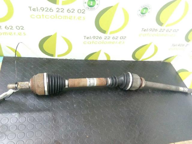 7711135321 RENAULT Semieje delantero derecho  comprar en Lleida