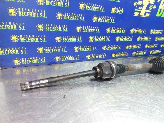 RENAULT 7711135321 Semieje delantero derecho  en stock Terrassa