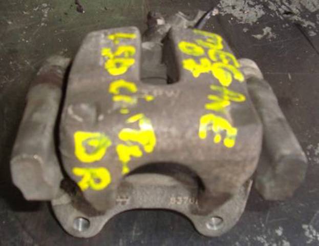 7711135737 RENAULT Pinza de freno trasera derecha  disponible Vigo