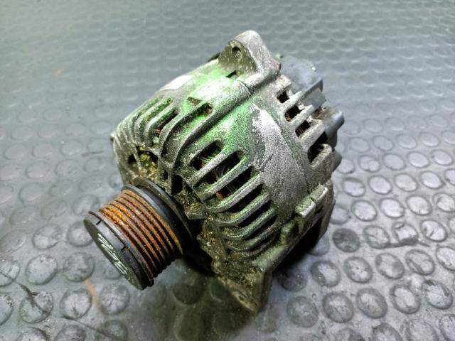 RENAULT 7711368356 Alternador  en stock Salamanca