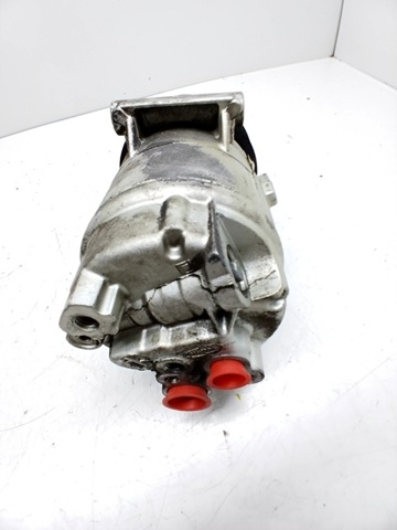 RENAULT 7711497517 Compresor de aire acondicionado  comprar en Ponferrada