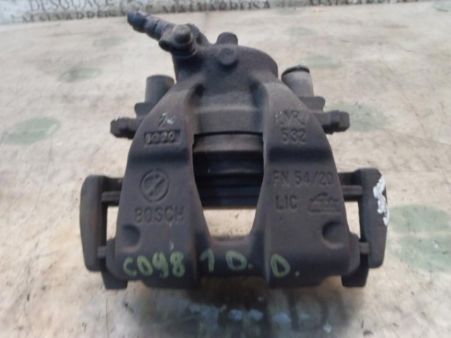 Pinza de freno delantera derecha Alfa Romeo 146 930