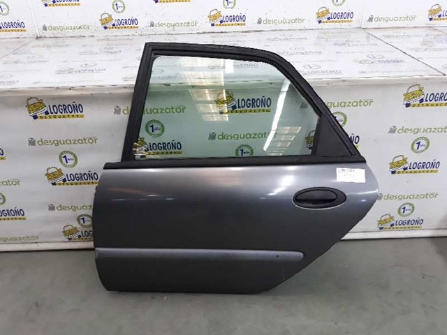 Puerta delantera izquierda Renault Laguna I B56, 556 segundo mano