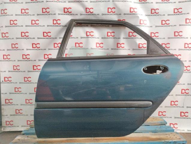 Venta de Puerta trasera izquierda para Renault Laguna I segunda mano