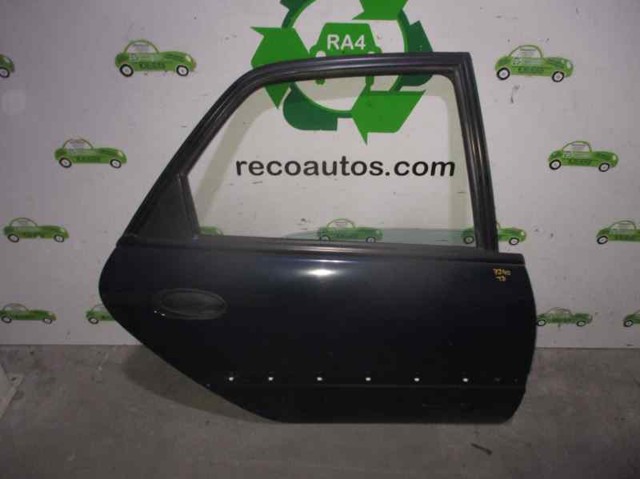 Puerta trasera derecha 7751468113 Renault (RVI)