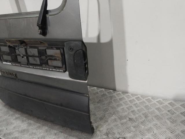 7751468943 Puerta trasera izquierda de furgón de doble hoja  en stock Castellón