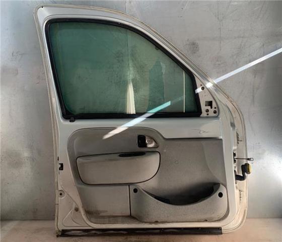 RENAULT 7751471745 Puerta delantera izquierda  disponible Valladolid