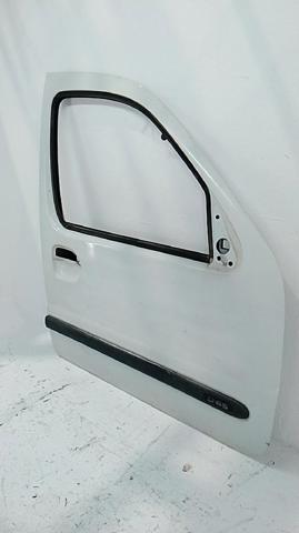 7751471746 RENAULT Puerta delantera derecha  en stock Huelva