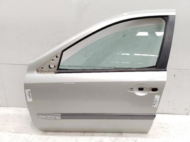 Puerta delantera izquierda 7751472437 Renault (RVI)