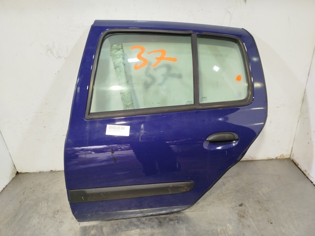Puerta delantera izquierda Renault Clio SYMBOL LB0, LB1, LB2 segundo mano