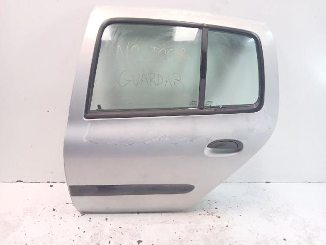 Puerta delantera izquierda Renault Clio segundo mano en Madrid