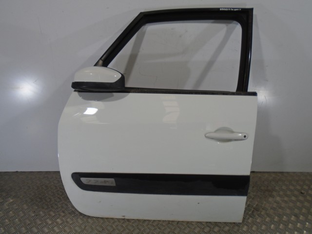 Puerta delantera izquierda 7751473077 Renault (RVI)