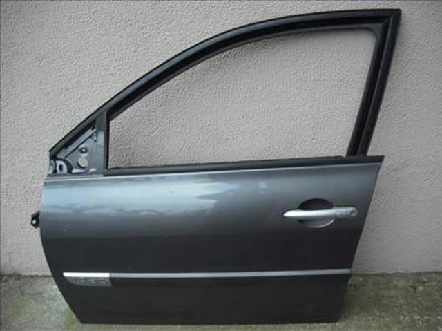 7751473728 RENAULT Puerta delantera izquierda comprar Madrid