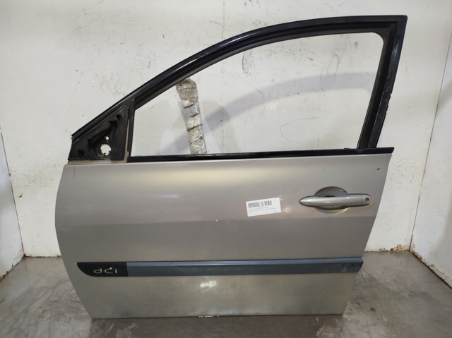 Puerta del conductor Renault Megane II (LM0, LM1)