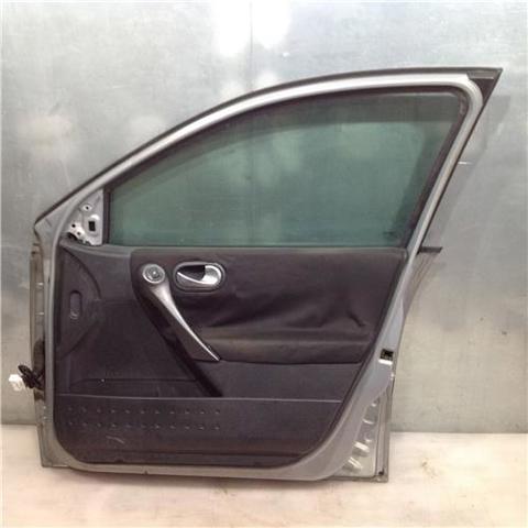 7751473729 RENAULT Puerta delantera derecha  en stock Gandía