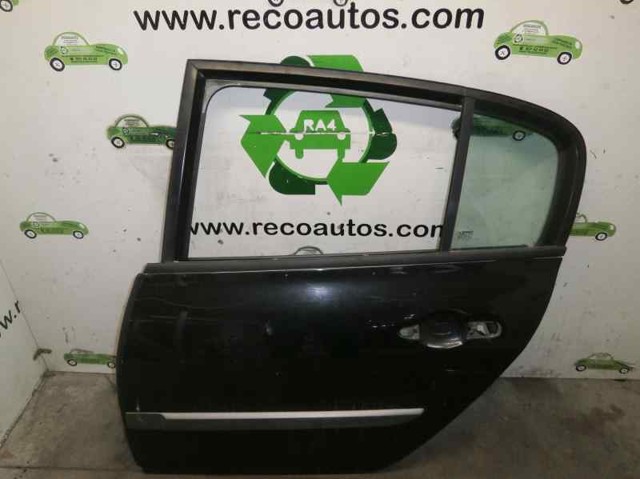 Puerta trasera izquierda 7751475033 Renault (RVI)