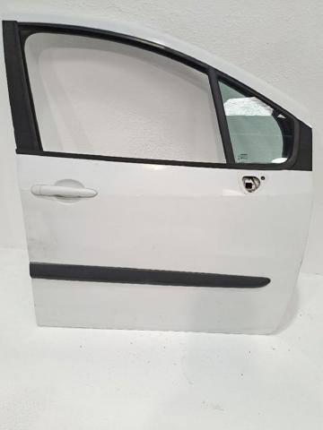 Puerta delantera derecha 7751475518 Renault (RVI)