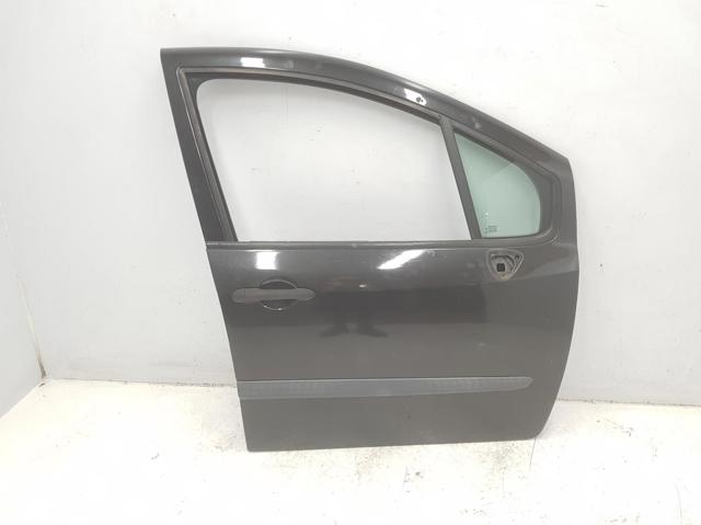 Puerta delantera derecha 7751475518 Renault (RVI)