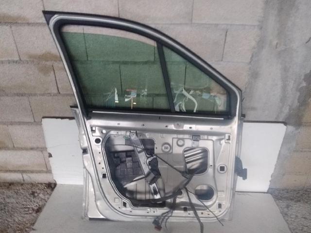 Puerta delantera izquierda Renault Scenic 2 JM0, JM1