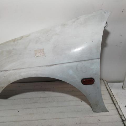 7751696568 Aleta delantera izquierda  disponible Utrera