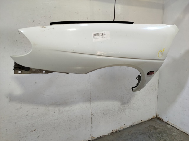 7751696568 RENAULT Aleta delantera izquierda  en stock Córdoba