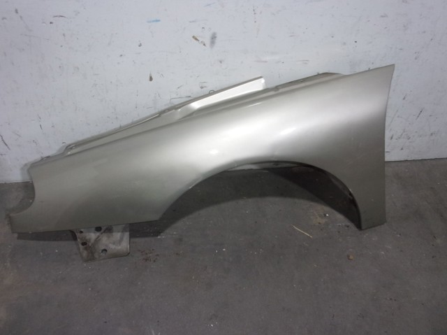 Aleta delantera izquierda 7751698031 RENAULT