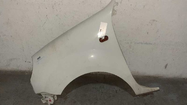 RENAULT 7751718631 Aleta delantera izquierda  disponible Lugo