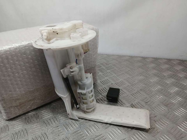 Módulo de alimentación de combustible Toyota Yaris (2011-2020)