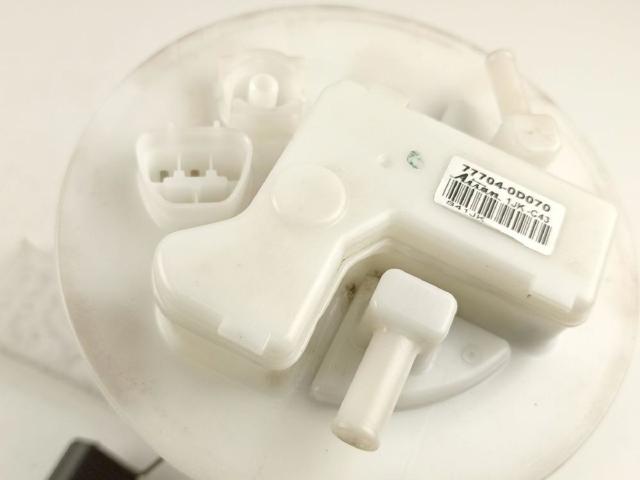 TOYOTA 777040D070 Módulo de bomba de combustible con sensor de nivel de combustible  comprar en Ponferrada