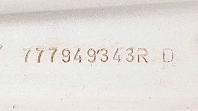 777949343R Rodillo superior derecho de puerta corrediza  en stock Sabadell