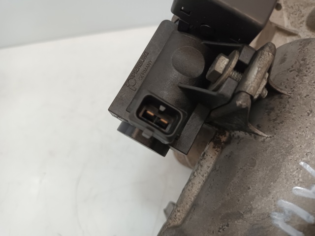 7787072 BMW